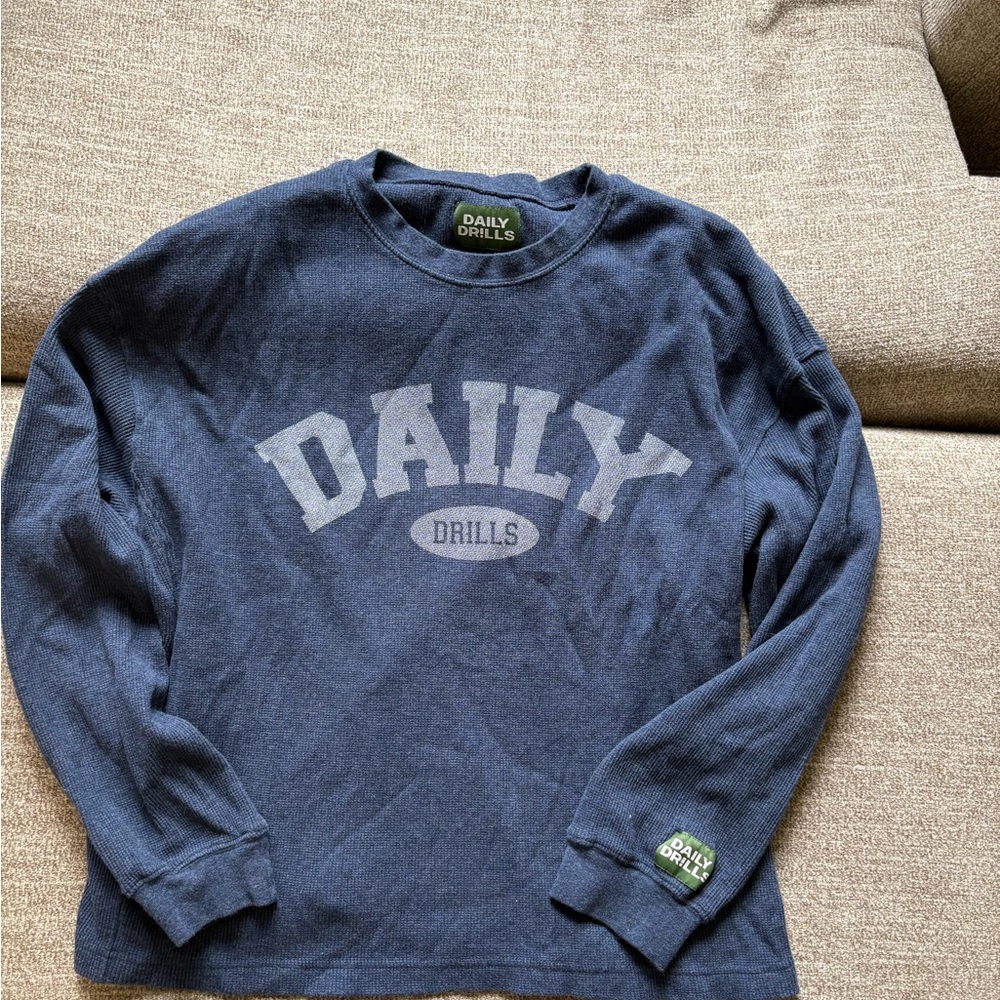 Daily Drills Classic Navy Crewneck XS/S fits more like a medium